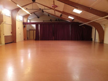 Salle_des_fetes_Interieur.jpg